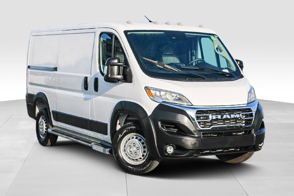 Used 2025 RAM ProMaster 2500 w/ U-Haul Equipment Group FWD image 2