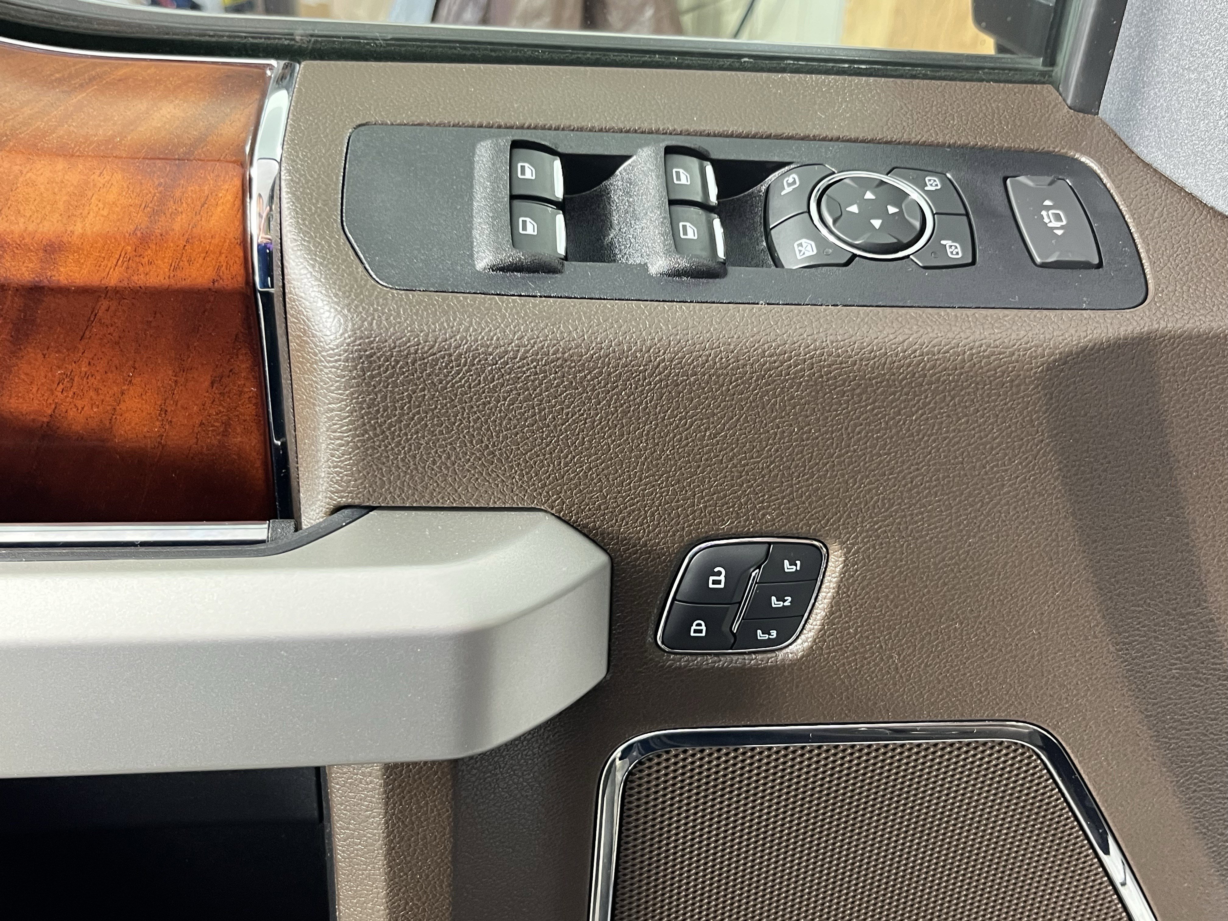 Used 2022 Ford F450 King Ranch w/ King Ranch Ultimate Package image 19