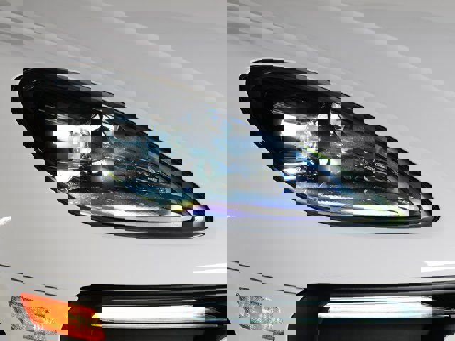 New 2025 Porsche Macan image 27