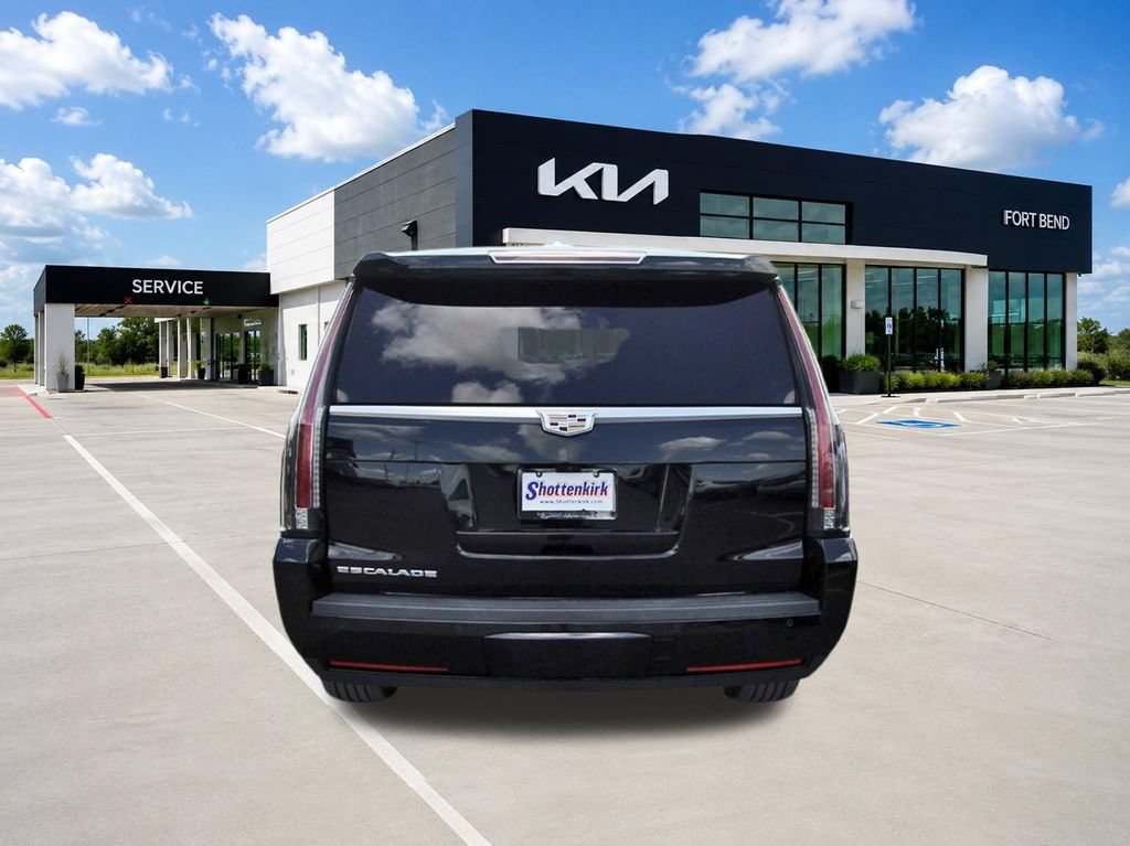 Used 2019 Cadillac Escalade ESV Premium Luxury AWD/4WD image 6