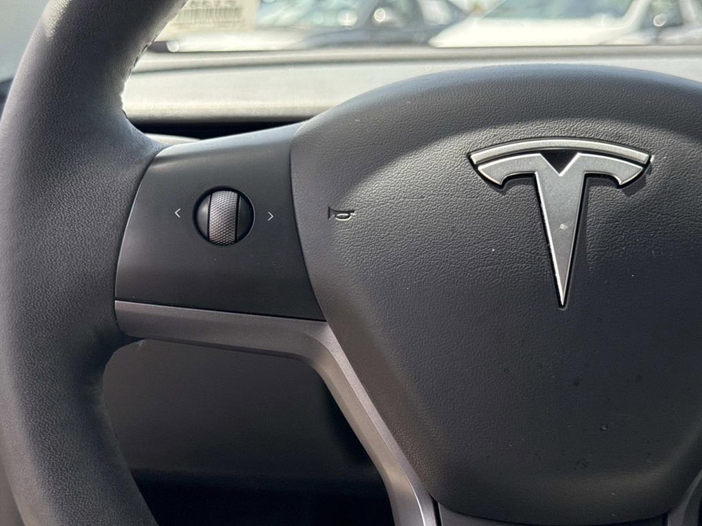Used 2023 Tesla Model 3 Standard Range RWD image 27