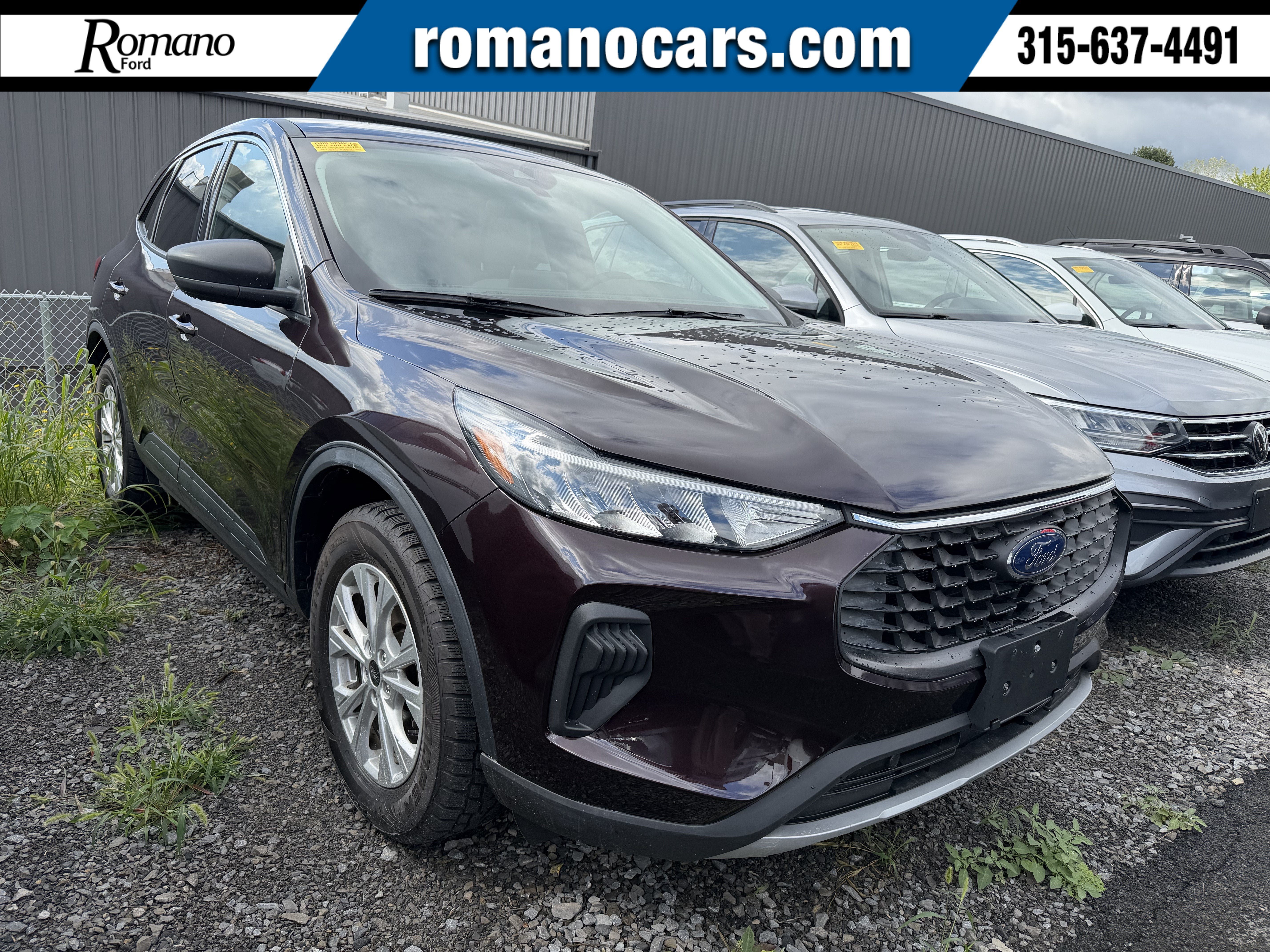 Used 2023 Ford Escape Active AWD/4WD image 1