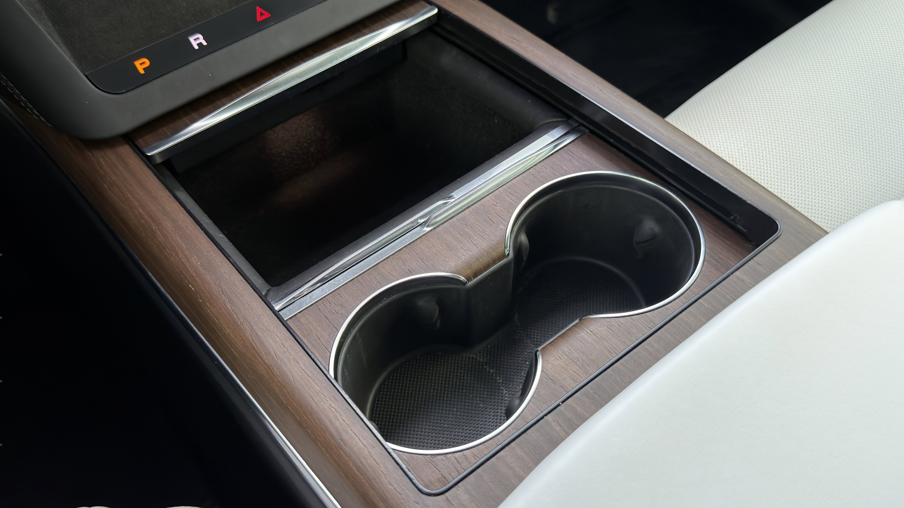 Used 2023 Tesla Model X image 64