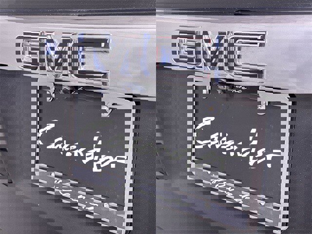 Used 2021 GMC Acadia SLE w/ Driver Convenience Package image 32