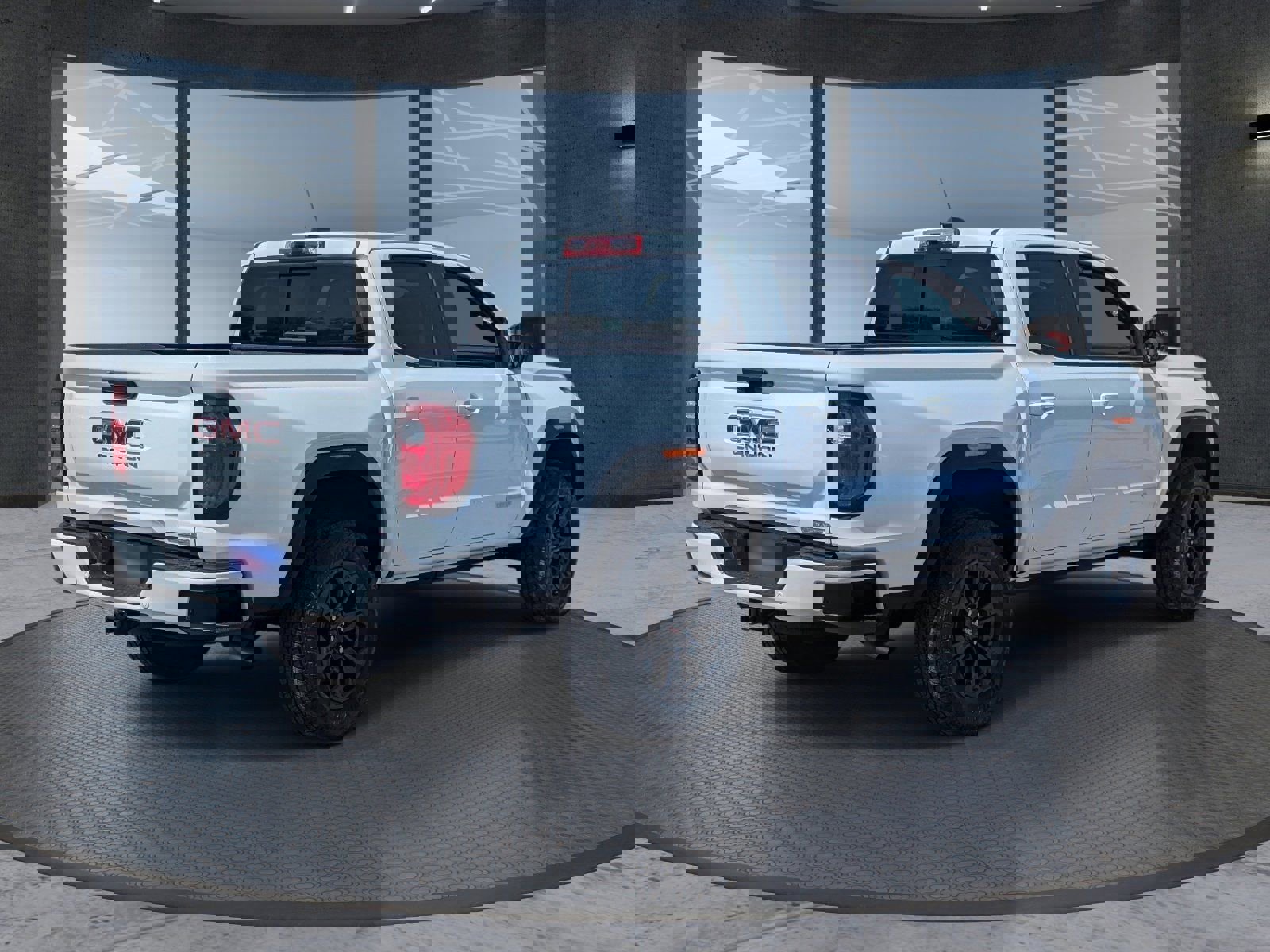 Used 2025 GMC Canyon Elevation image 6