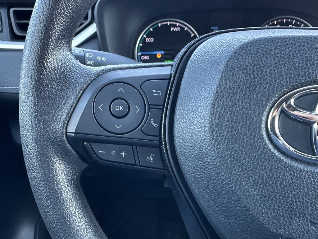 Used 2021 Toyota RAV4 LE image 24