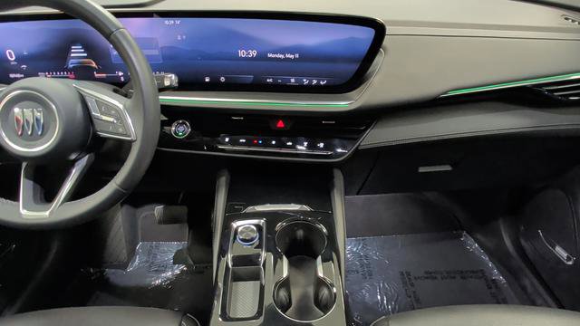 Used 2025 Buick Envision Preferred AWD/4WD image 11