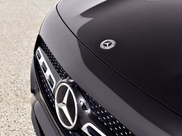 Certified 2024 Mercedes-Benz GLA 250 4MATIC image 8