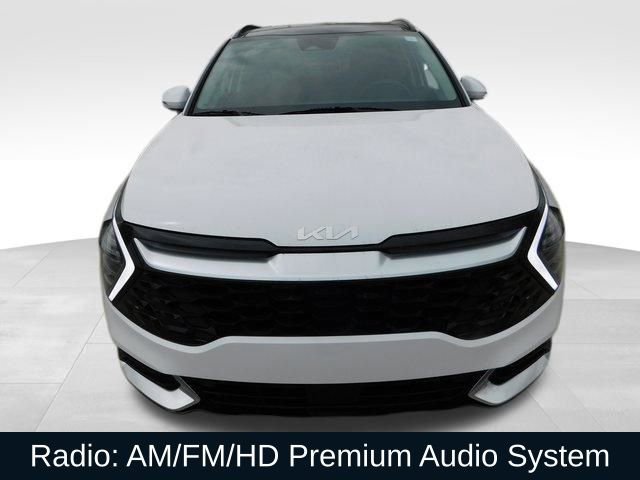 Used 2025 Kia Sportage SX image 2