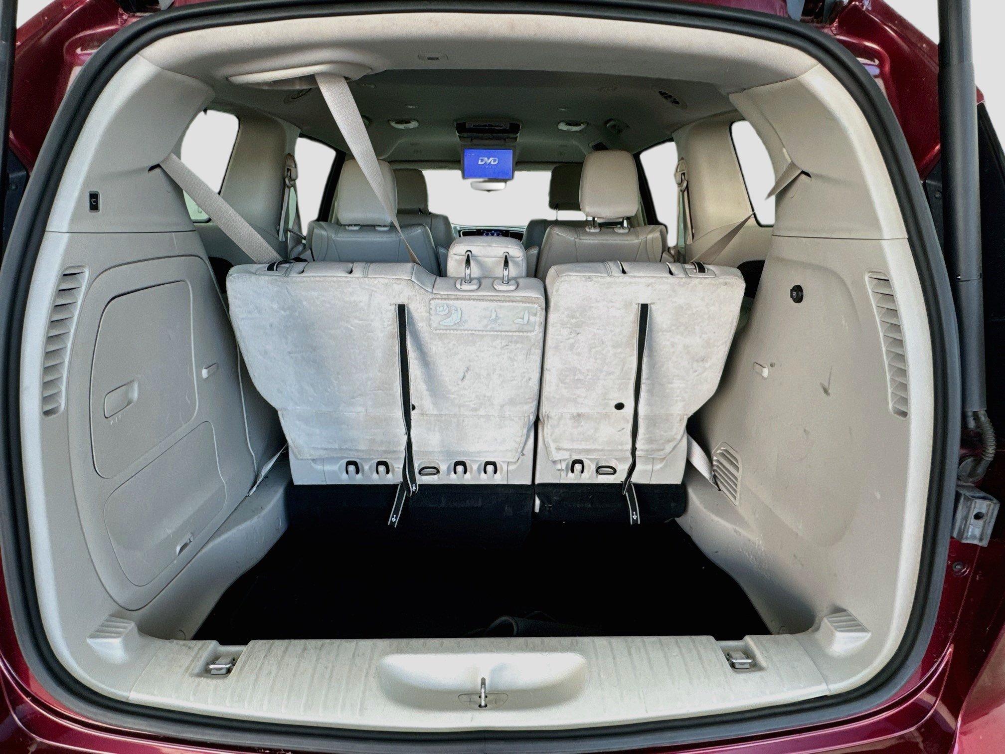 Used 2018 Chrysler Pacifica Touring-L FWD image 18