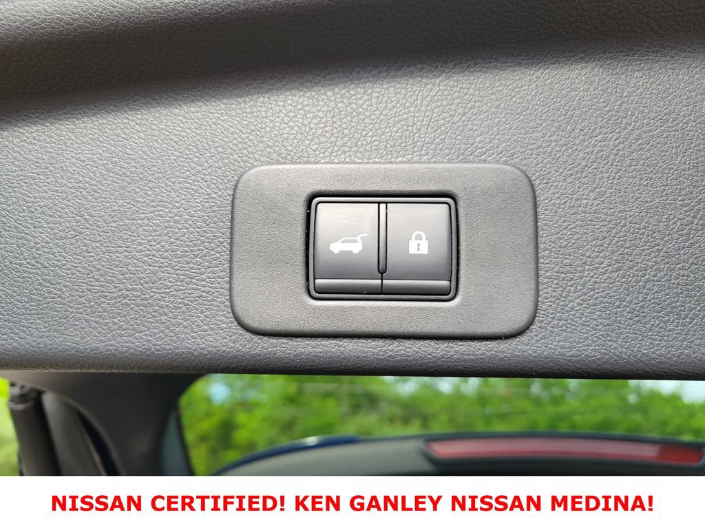 Certified 2025 Nissan Murano SV AWD/4WD image 45