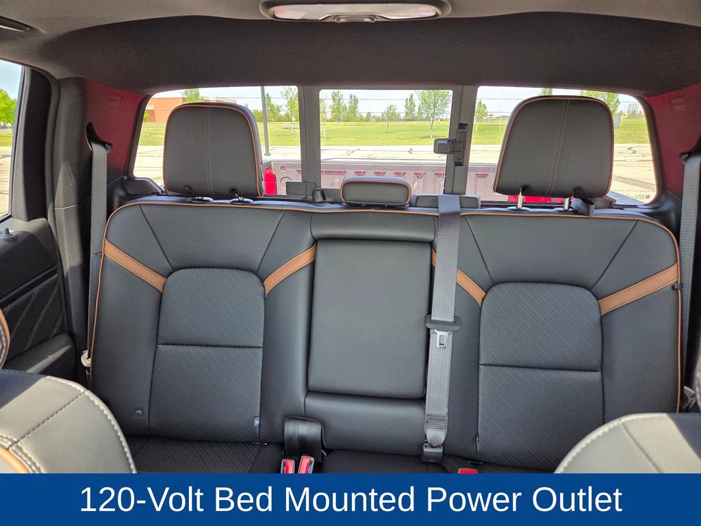 Used 2026 GMC Canyon AT4 w/ Technology Plus Package AWD/4WD image 33