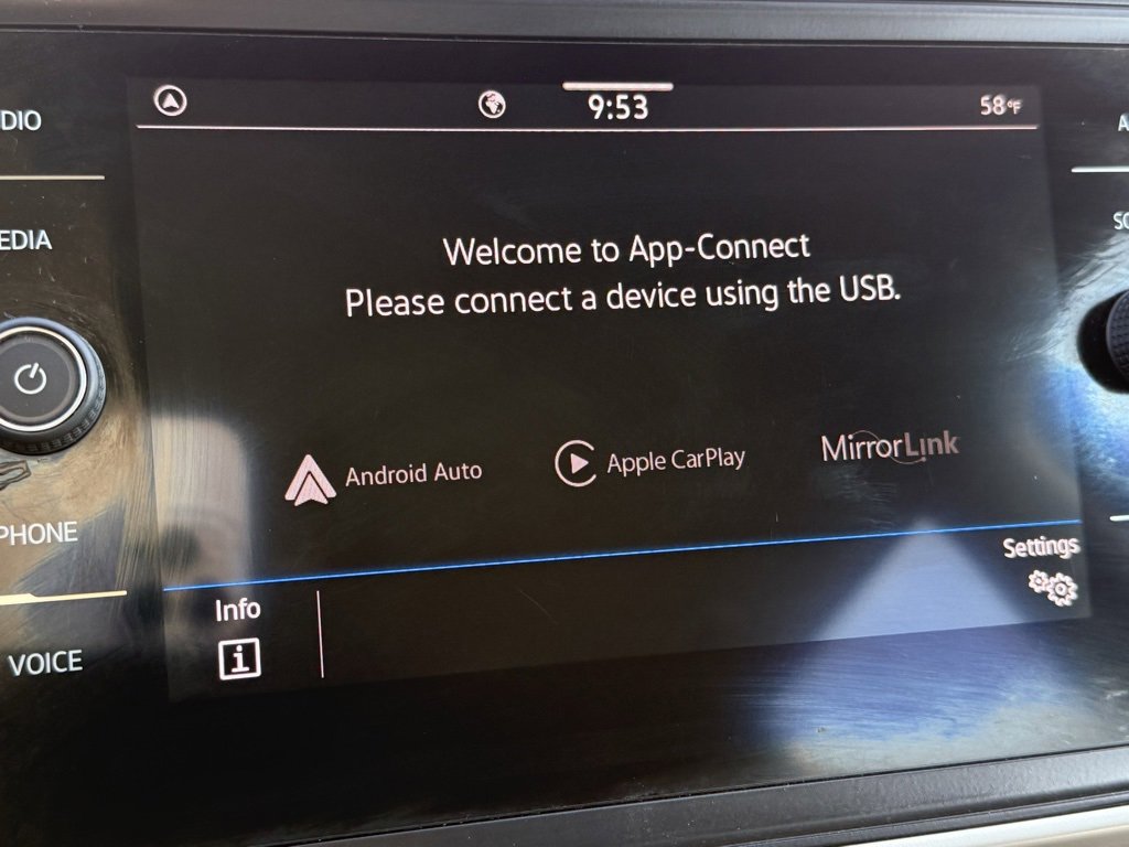 Used 2021 Volkswagen Atlas SE image 9