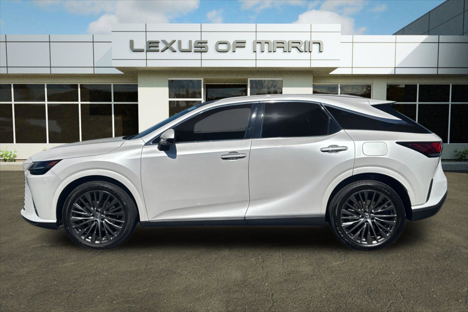 Used 2023 Lexus RX 350 FWD w/ Cold Area Package image 2