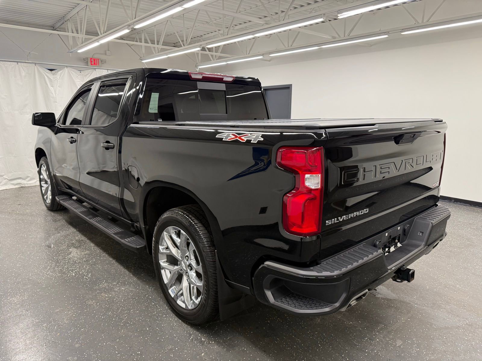 Used 2020 Chevrolet Silverado 1500 RST w/ All-Star Edition image 3