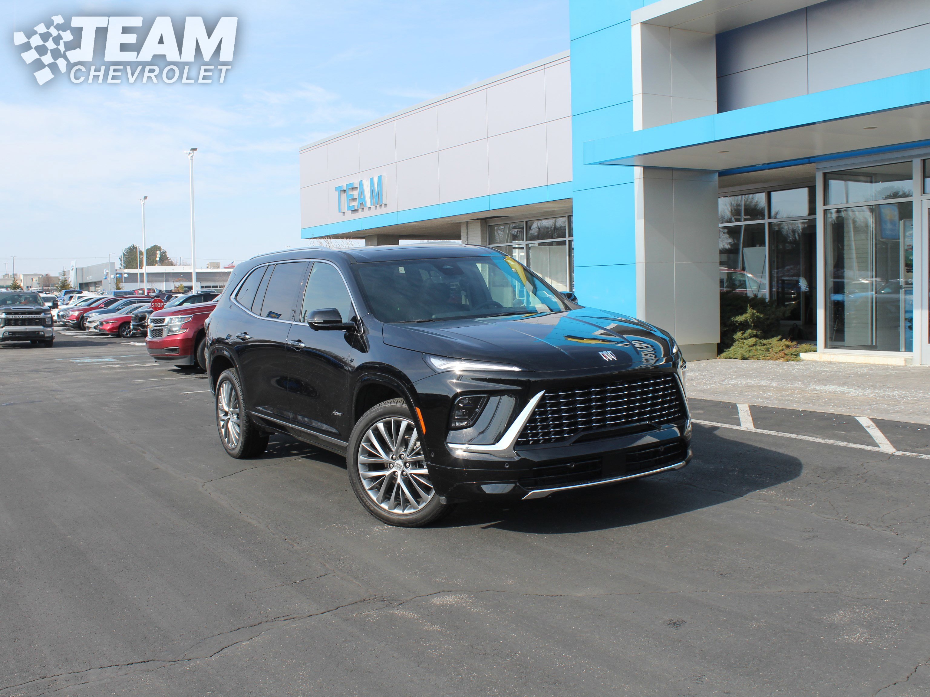 Certified 2025 Buick Enclave Avenir w/ Super Cruise Package image 2