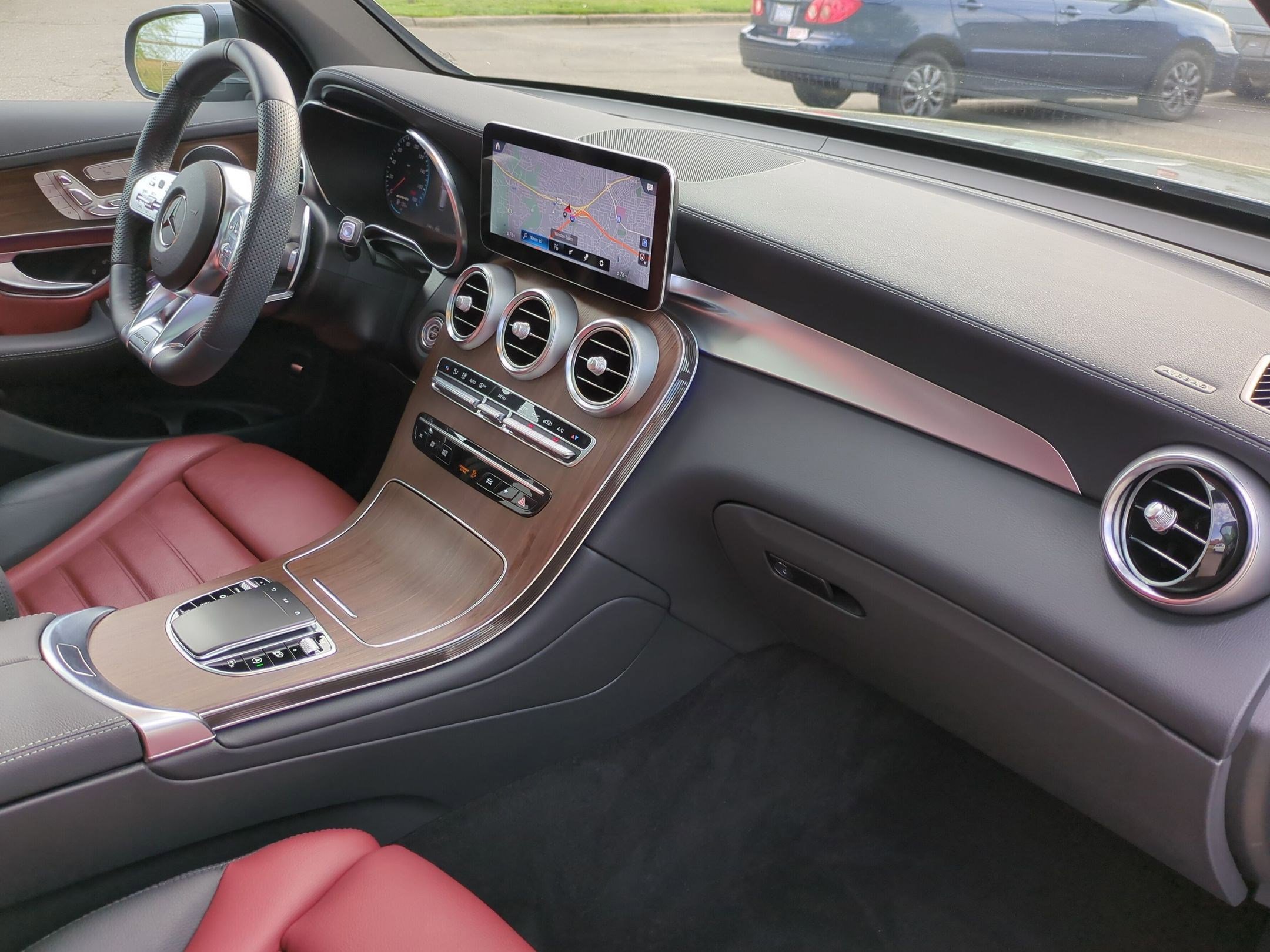 Certified 2021 Mercedes-Benz GLC 43 AMG 4MATIC image 41