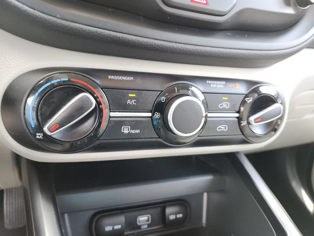 Certified 2021 Kia Soul LX FWD image 22