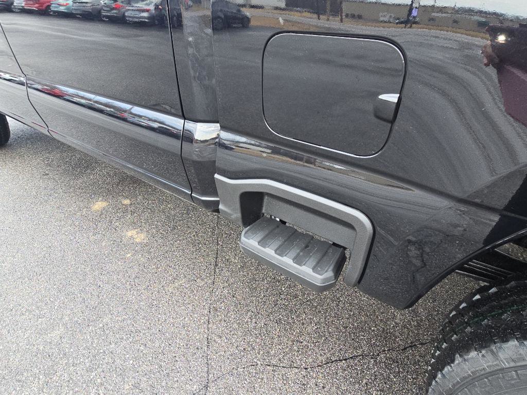New 2025 Ford F350 Lariat w/ FX4 Off-Road Package image 10