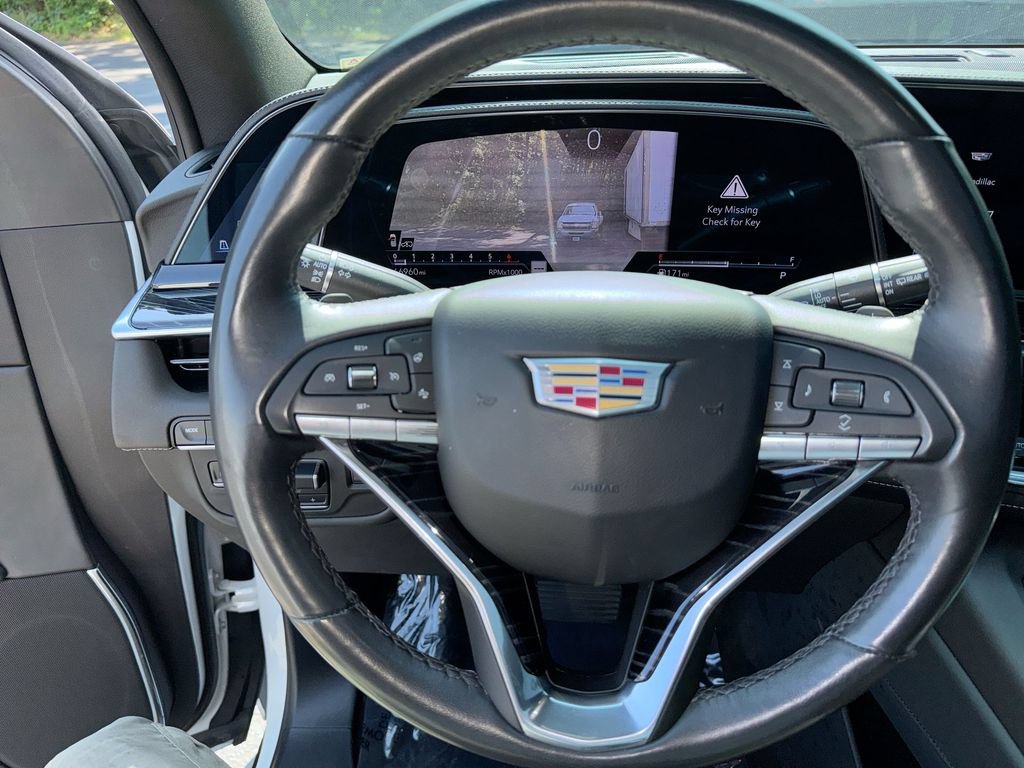 Used 2023 Cadillac Escalade ESV Sport w/ Touring Package RWD image 16