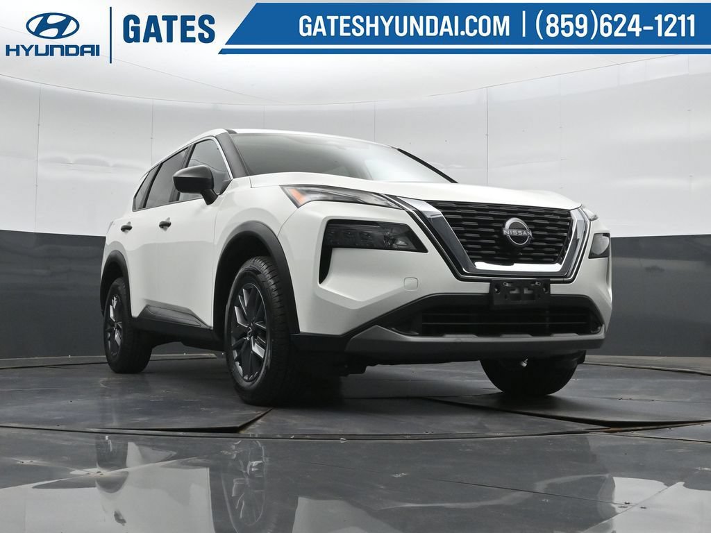 Used 2023 Nissan Rogue S FWD image 37