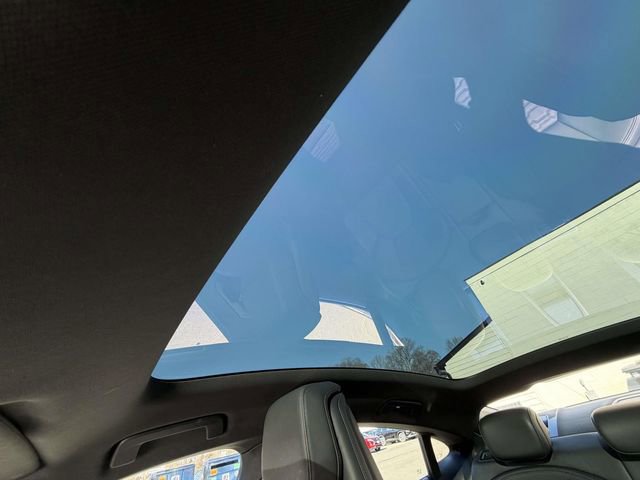 Used 2022 Audi e-tron GT Premium Plus image 15