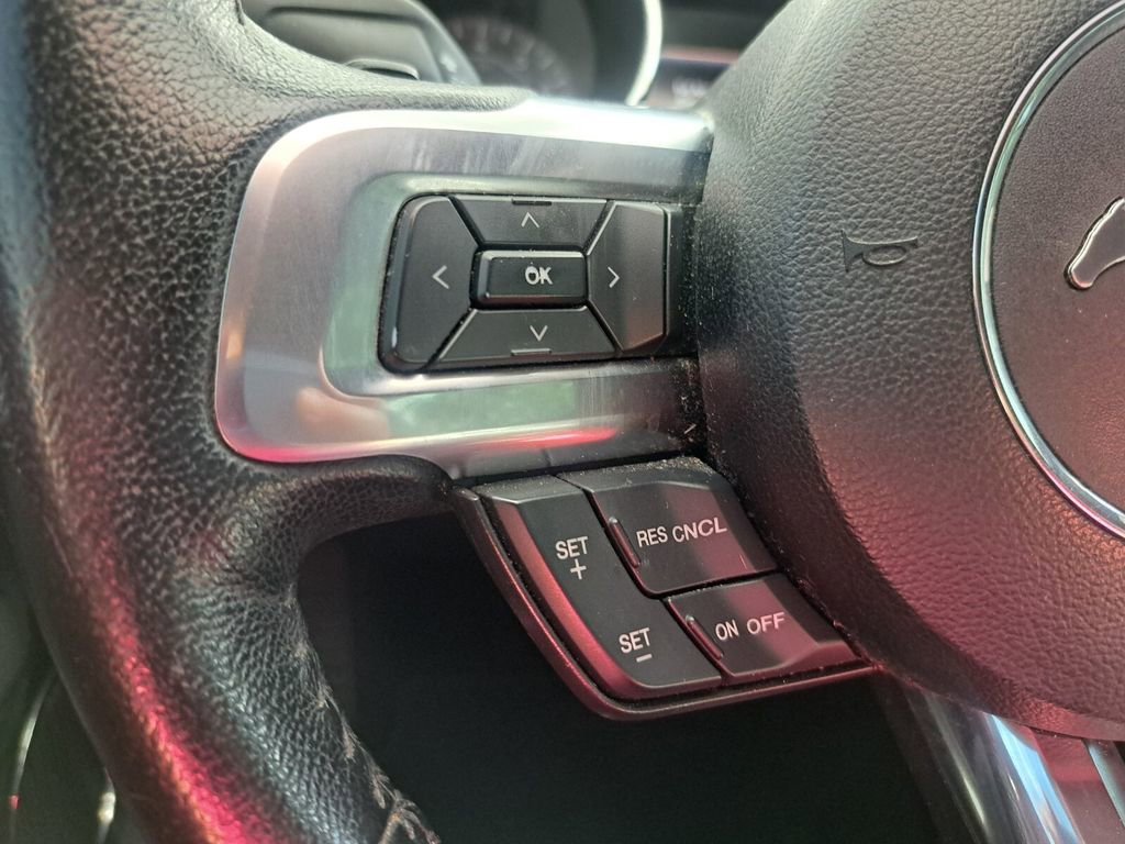 Used 2016 Ford Mustang Premium image 13