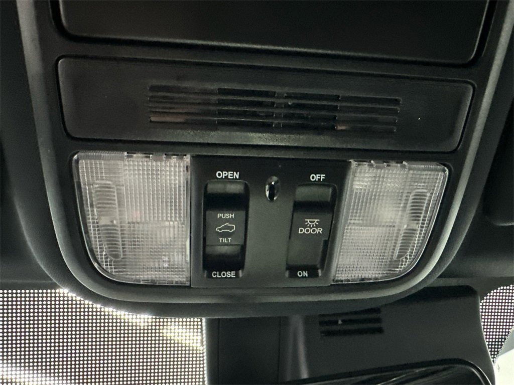 Used 2022 Honda Passport TrailSport image 34