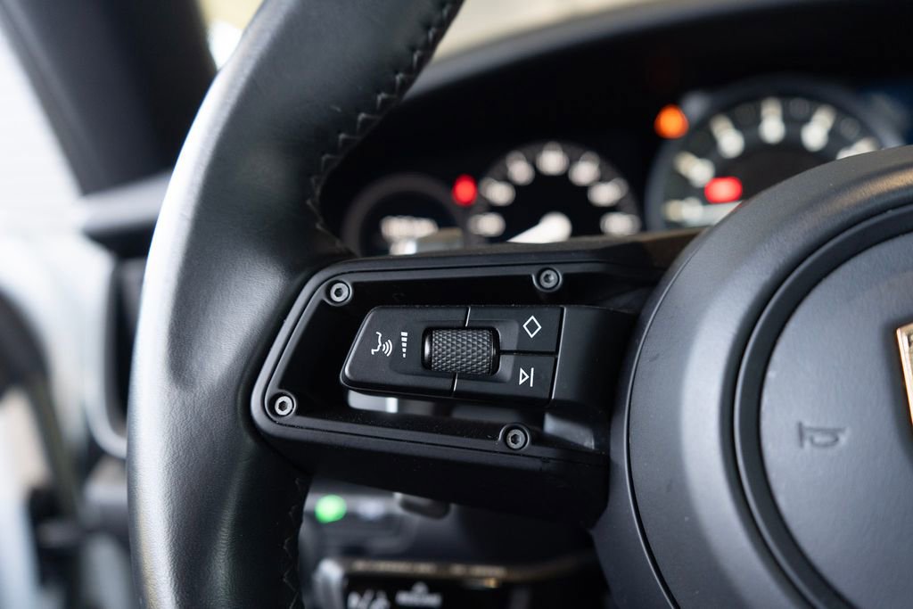 Used 2023 Porsche 911 Carrera S image 19