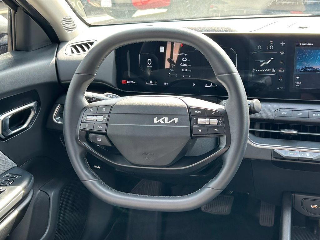 Used 2025 Kia K4 EX FWD image 33
