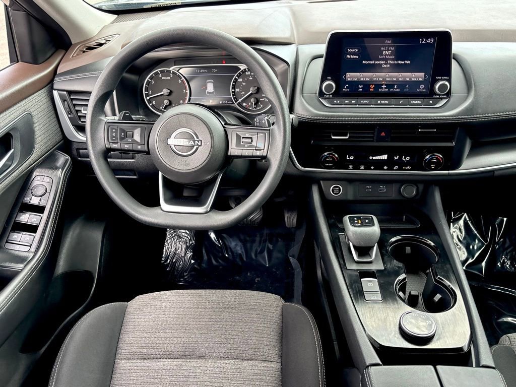 Used 2023 Nissan Rogue SV image 24