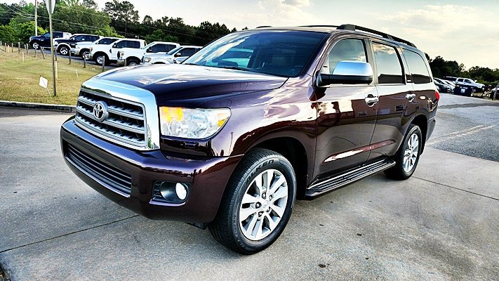 Used 2016 Toyota Sequoia Limited w/ Safety & Convenience Package RWD image 5