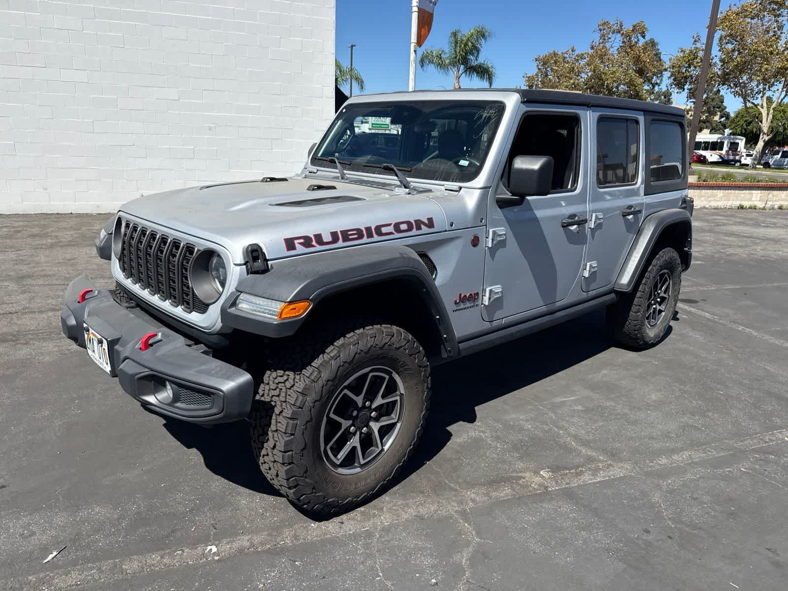 Used 2024 Jeep Wrangler Unlimited Rubicon AWD/4WD image 21
