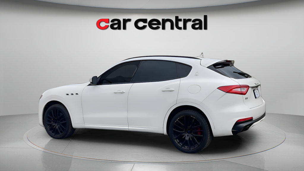 Used 2019 Maserati Levante GTS AWD/4WD image 3