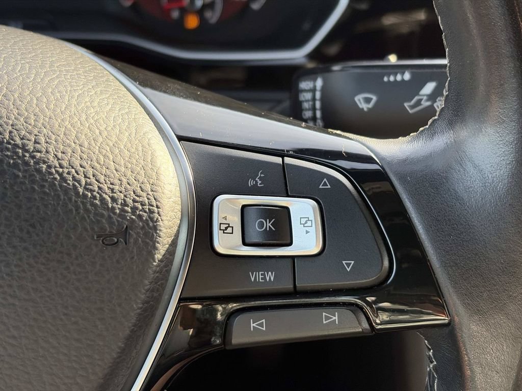 Used 2019 Volkswagen Jetta R-Line FWD image 30