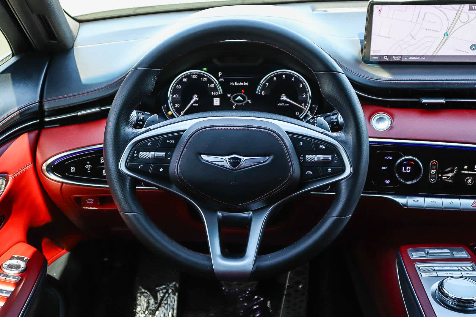 Used 2023 Genesis GV70 2.5T w/ Sport Prestige Package image 17