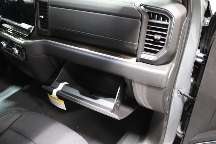 New 2026 GMC Sierra 1500 SLE image 27