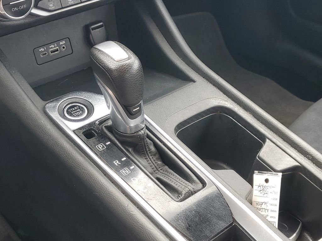 Used 2020 Nissan Sentra SV w/ Trunk Package FWD image 29
