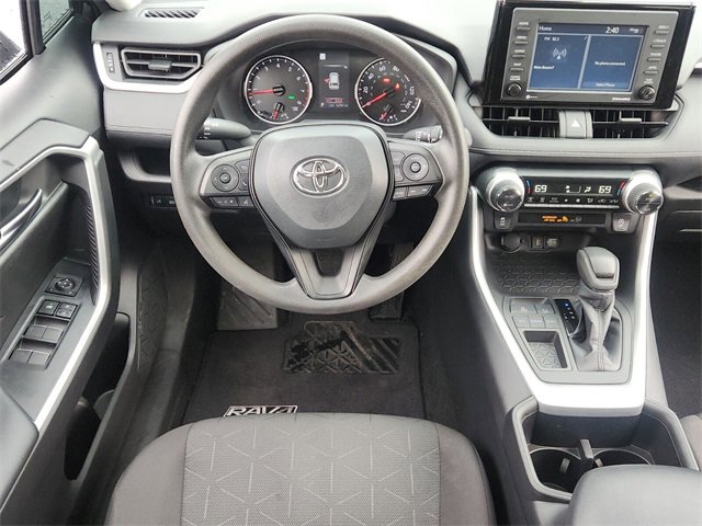 Used 2022 Toyota RAV4 XLE image 12