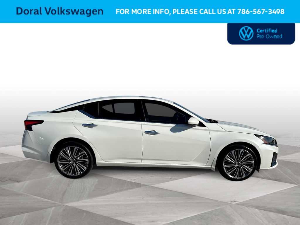 Used 2023 Nissan Altima 2.5 SL image 9