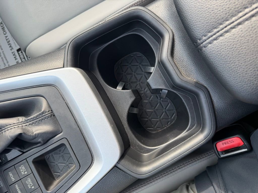 Used 2019 Toyota RAV4 XLE Premium w/ Cold Weather Package image 16