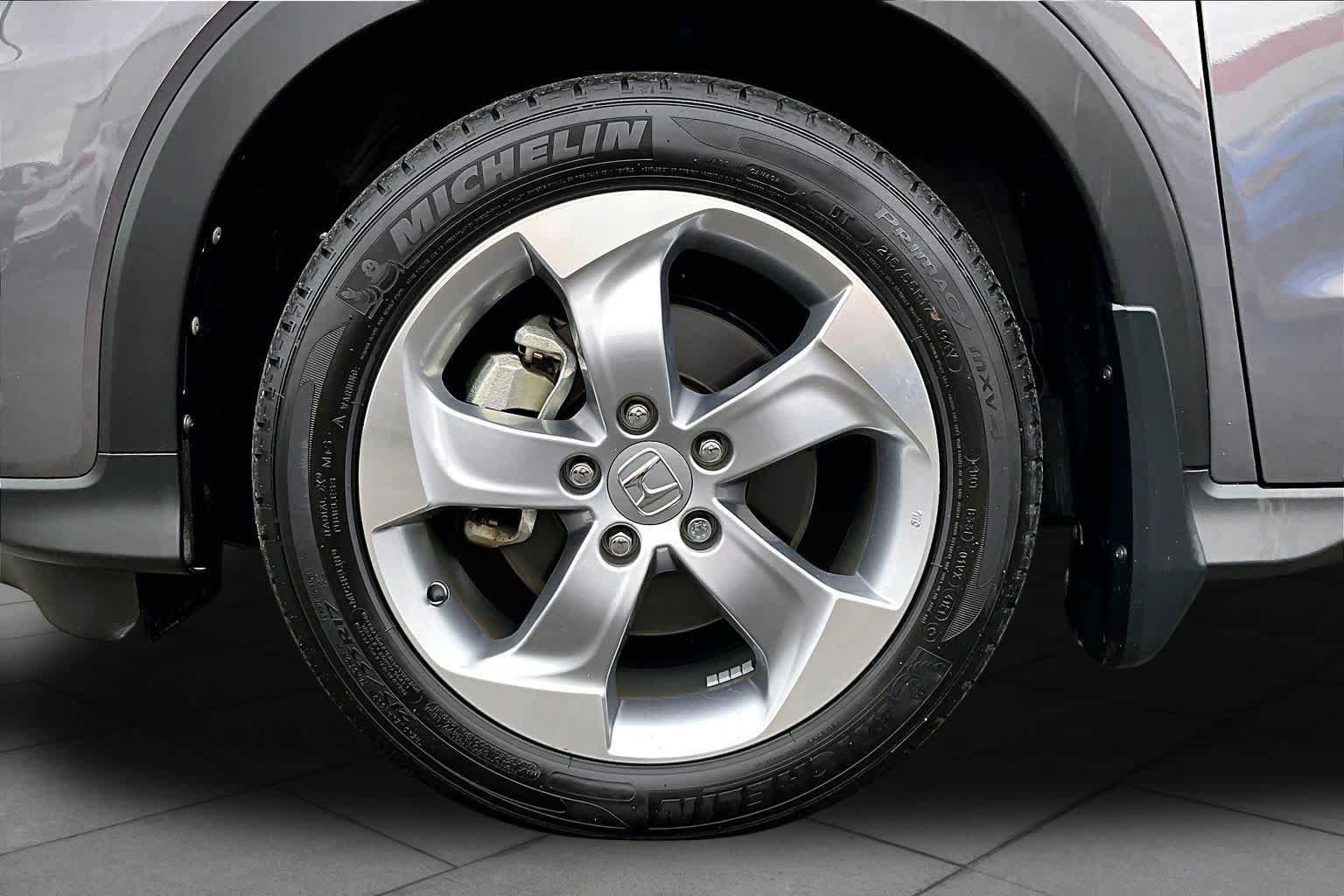 Used 2022 Honda HR-V LX image 11