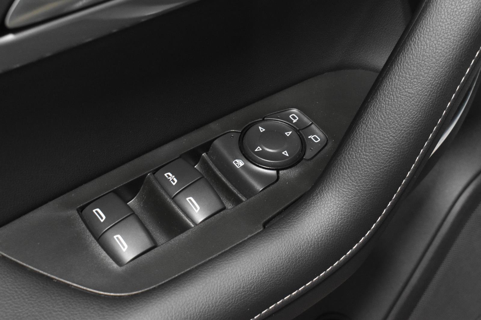 Used 2024 Chevrolet Blazer LT w/ Convenience Package FWD image 14