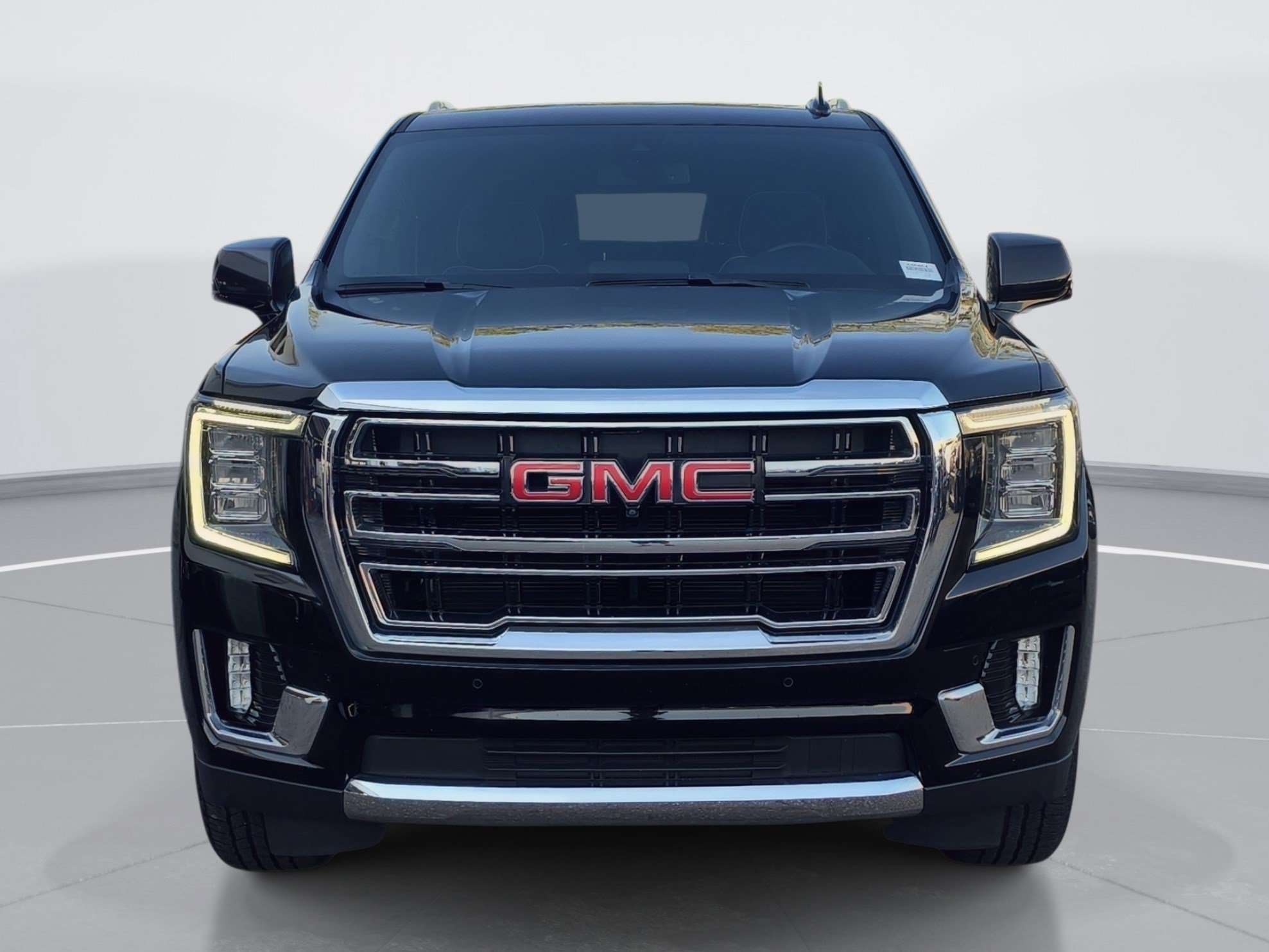 Used 2022 GMC Yukon XL SLT w/ SLT Premium Package AWD/4WD image 8