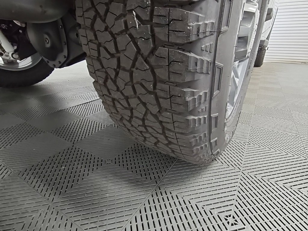 New 2025 GMC Sierra 2500 SLT image 52