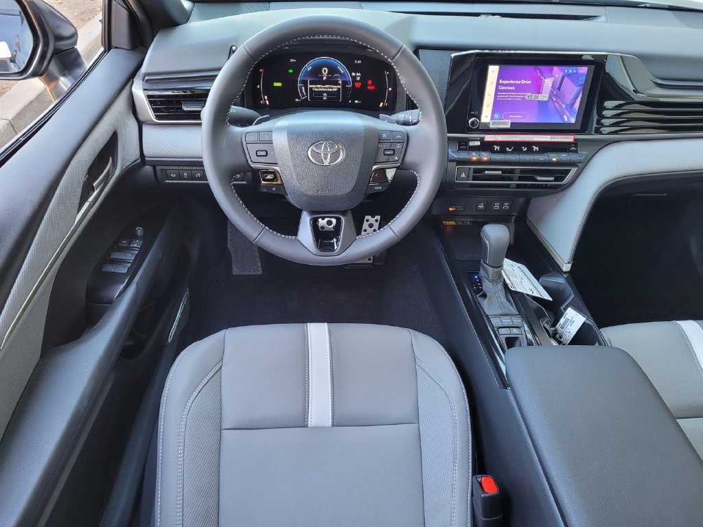New 2026 Toyota Camry SE FWD image 9
