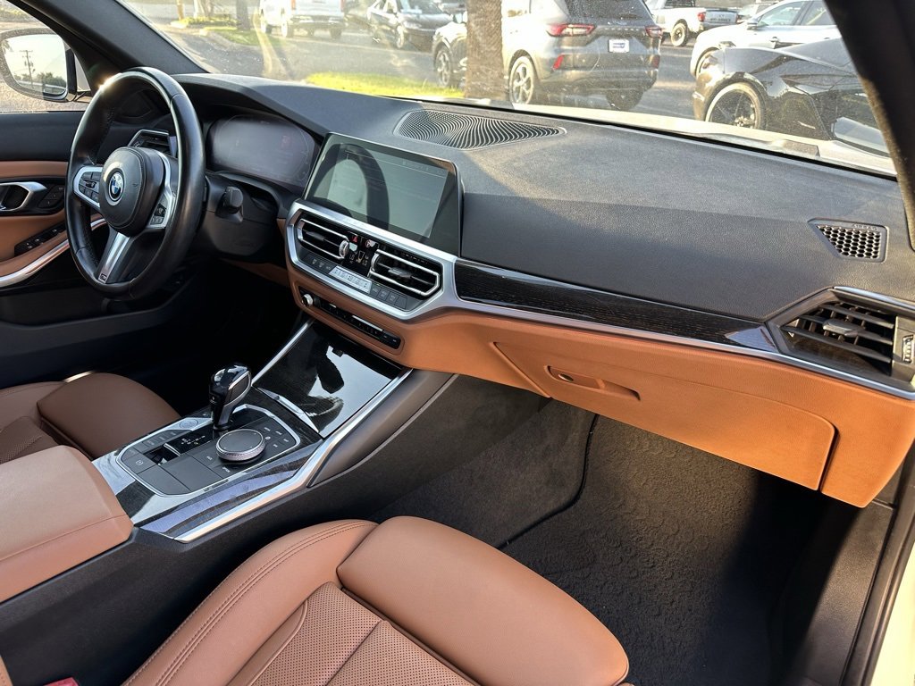 Used 2022 BMW 330e w/ M Sport Package image 23