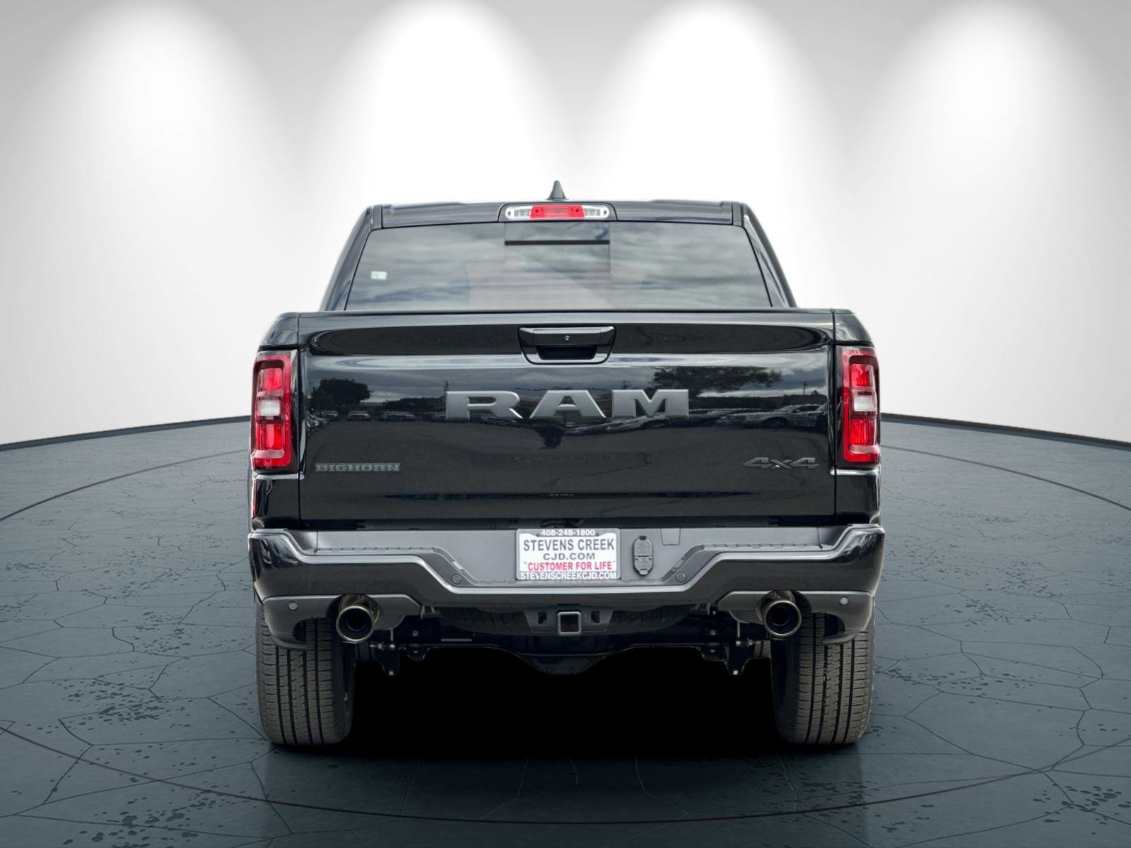New 2026 RAM 1500 4x4 Crew Cab image 5