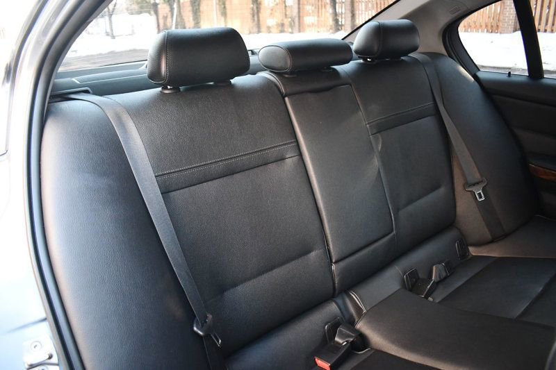 Used 2011 BMW 335i xDrive Sedan image 30