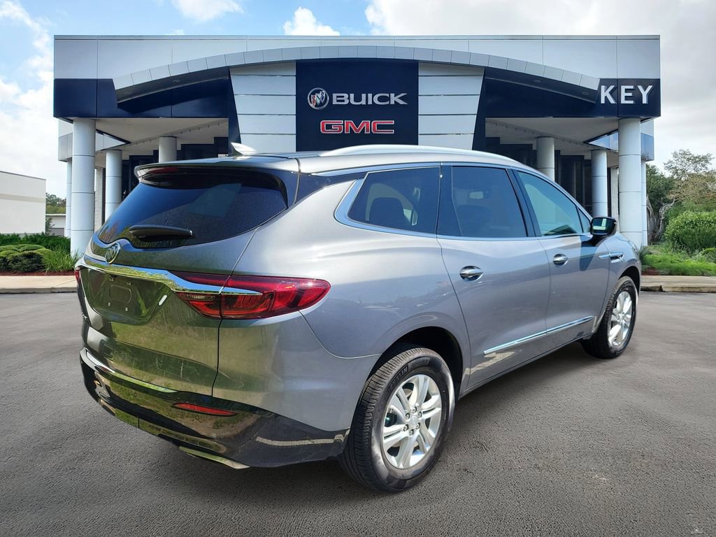 Used 2021 Buick Enclave Essence image 3